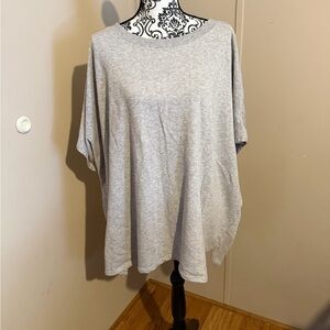 Livi Active Light Gray Short Sleeve Top